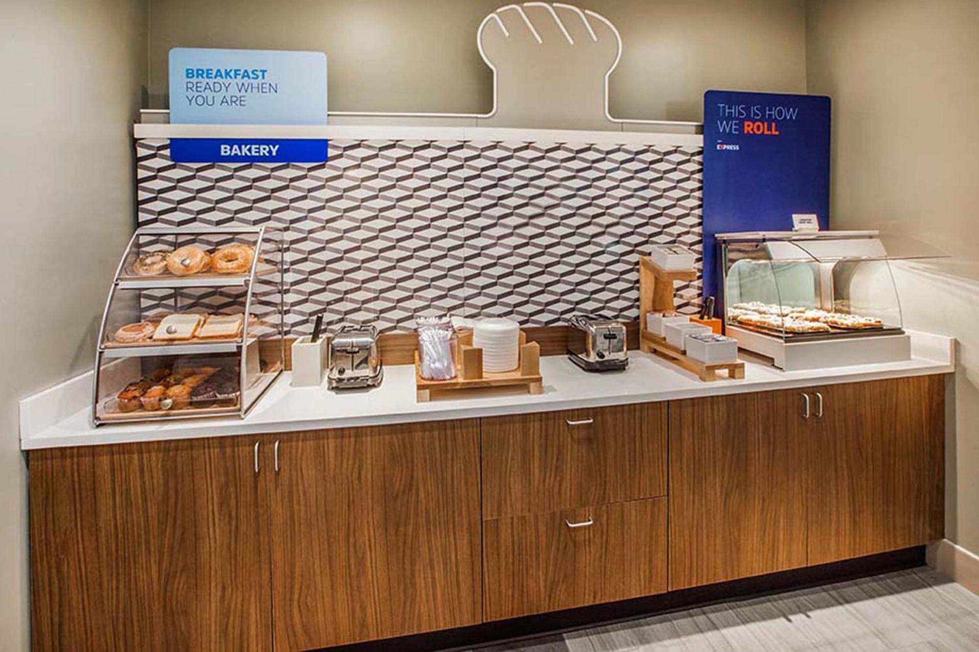 Holiday Inn Express & Suites Linden By Ihg المظهر الخارجي الصورة